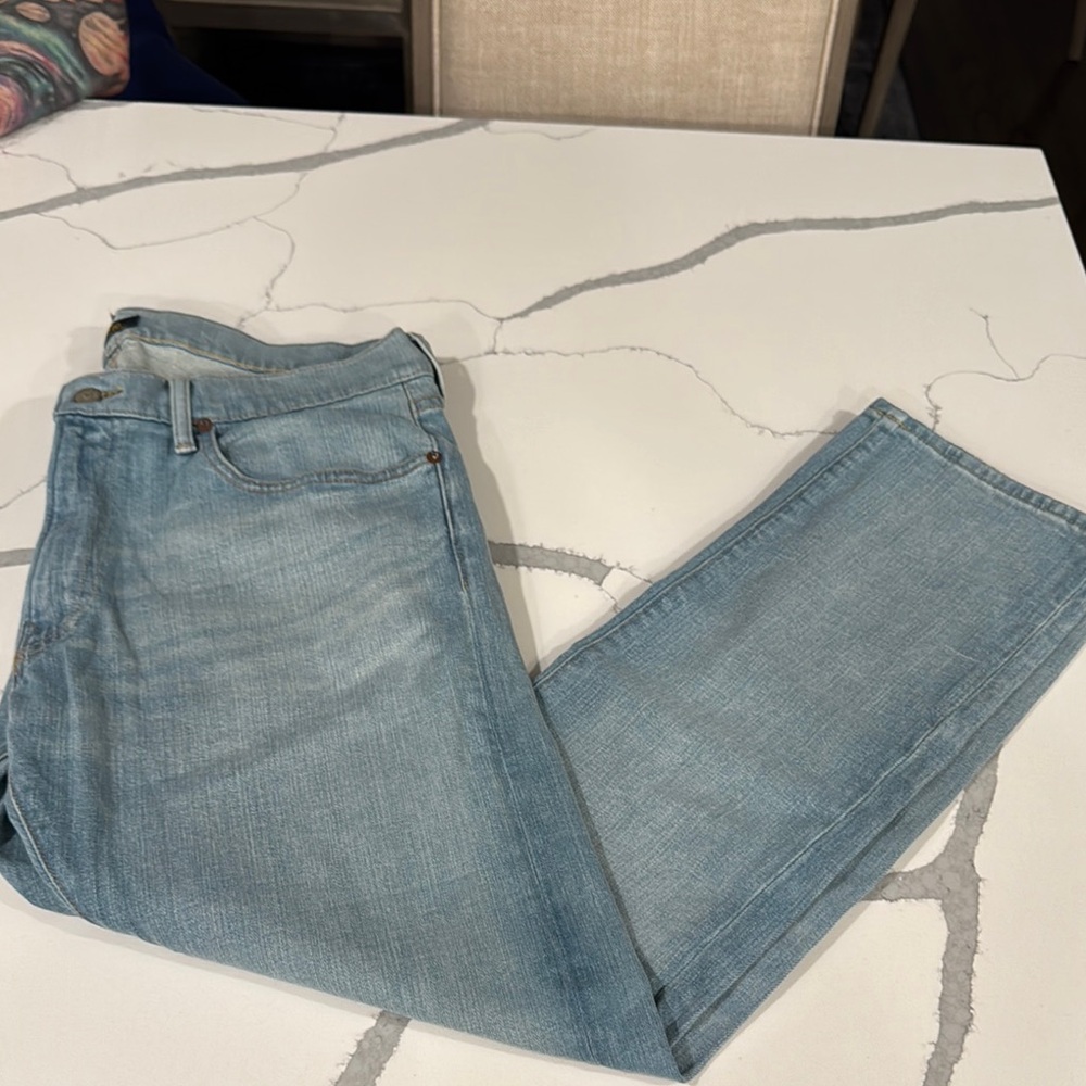 Men's Light Blue Jeans